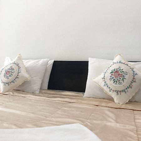 Aravinda Living Home Банкок Екстериор снимка