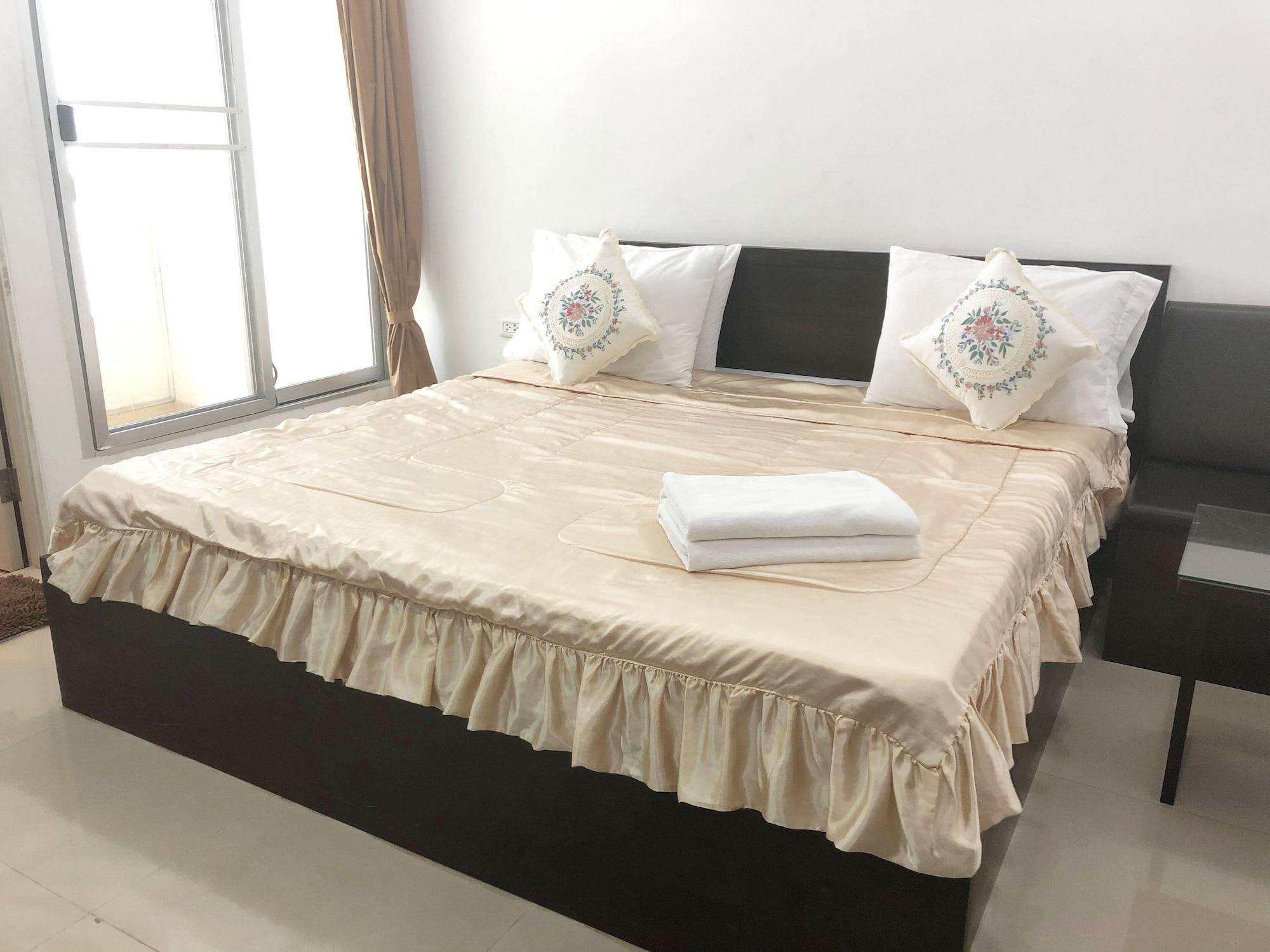 Aravinda Living Home Банкок Екстериор снимка