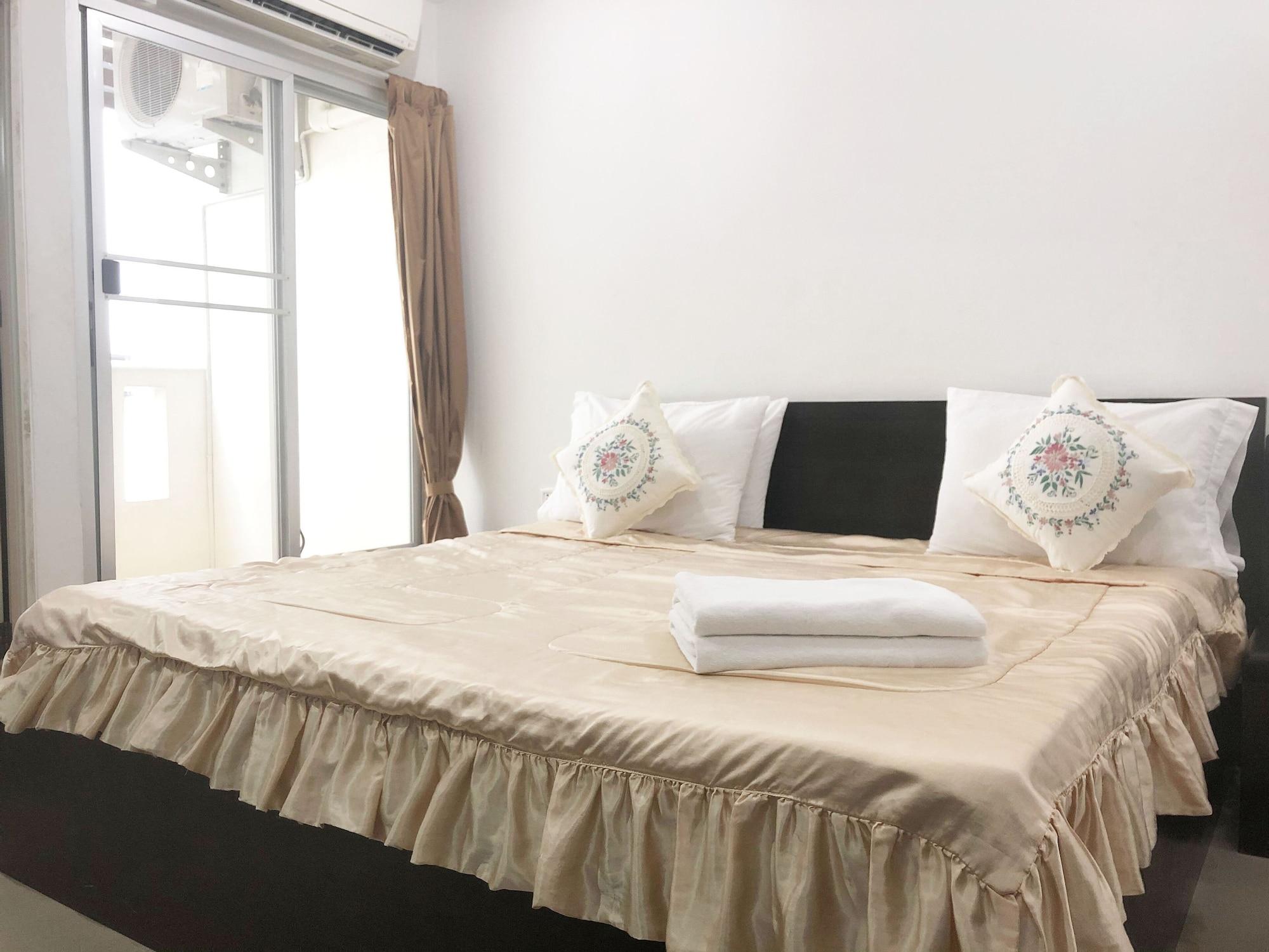 Aravinda Living Home Банкок Екстериор снимка