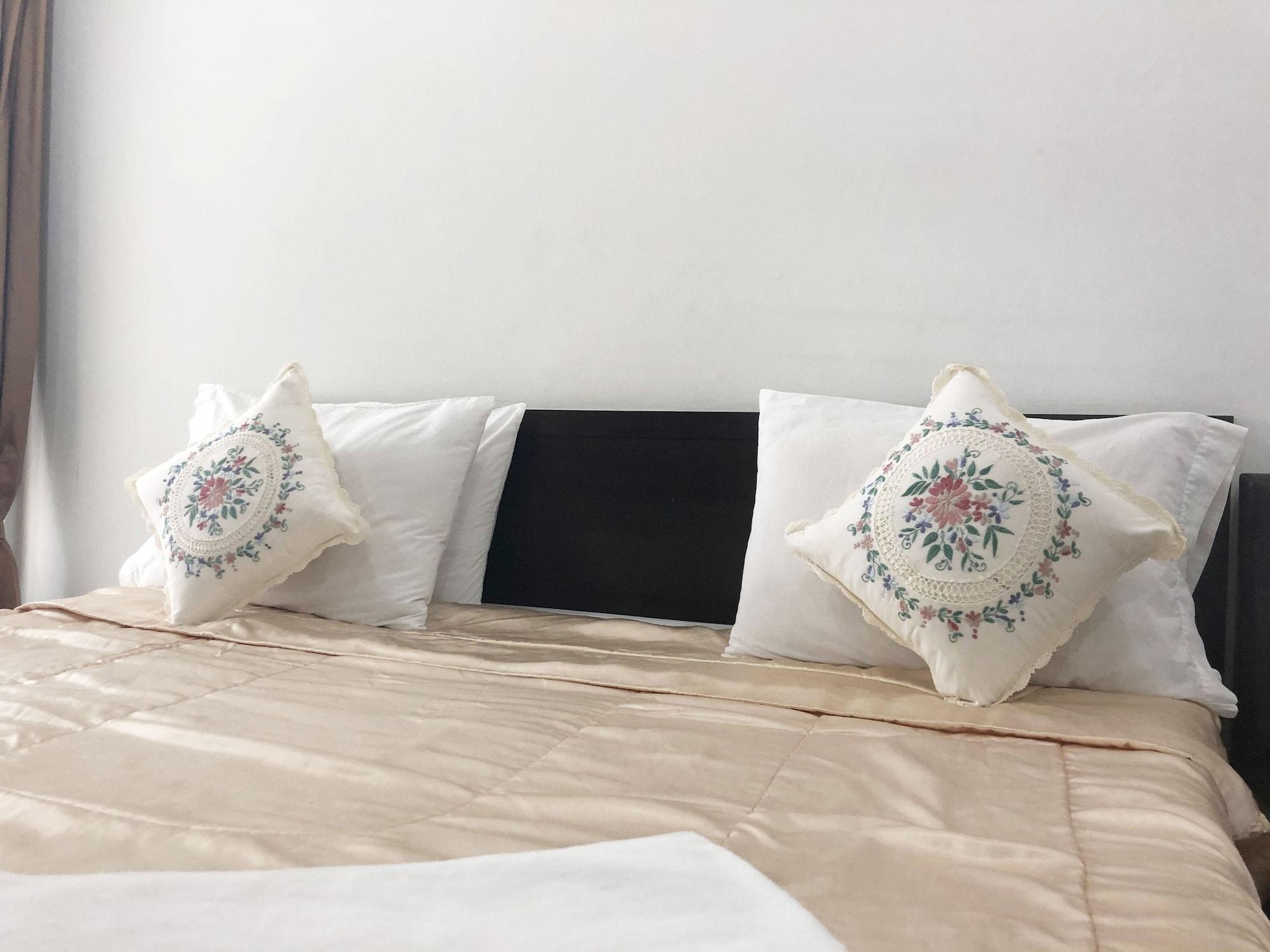 Aravinda Living Home Банкок Екстериор снимка