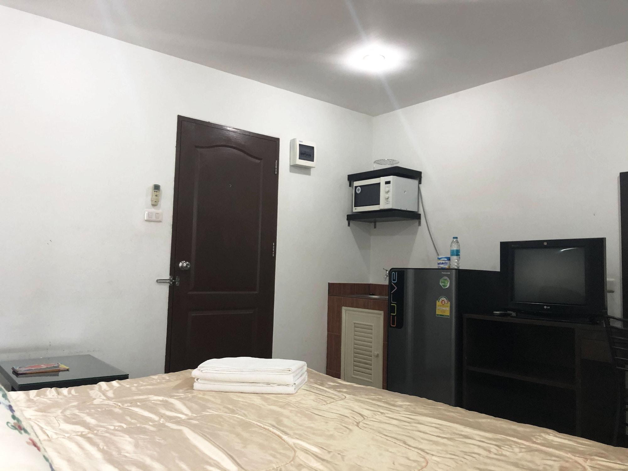 Aravinda Living Home Банкок Екстериор снимка