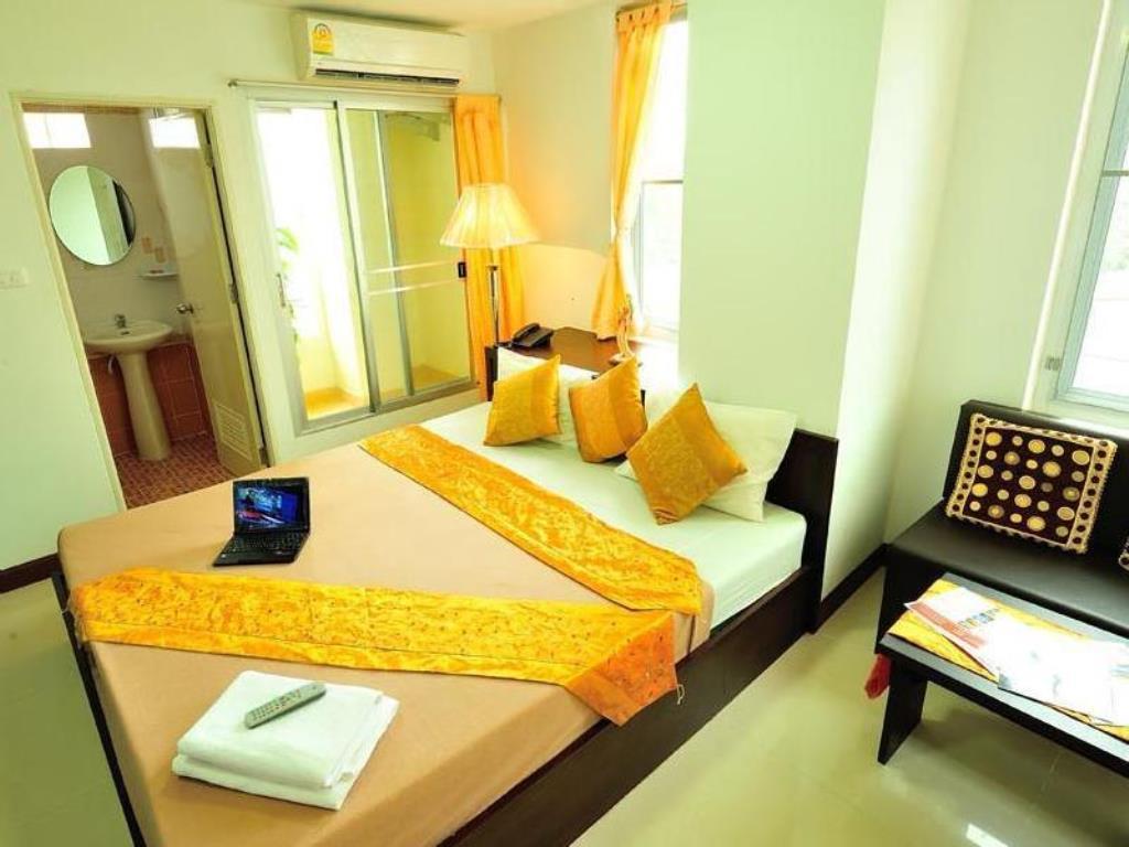 Aravinda Living Home Банкок Екстериор снимка