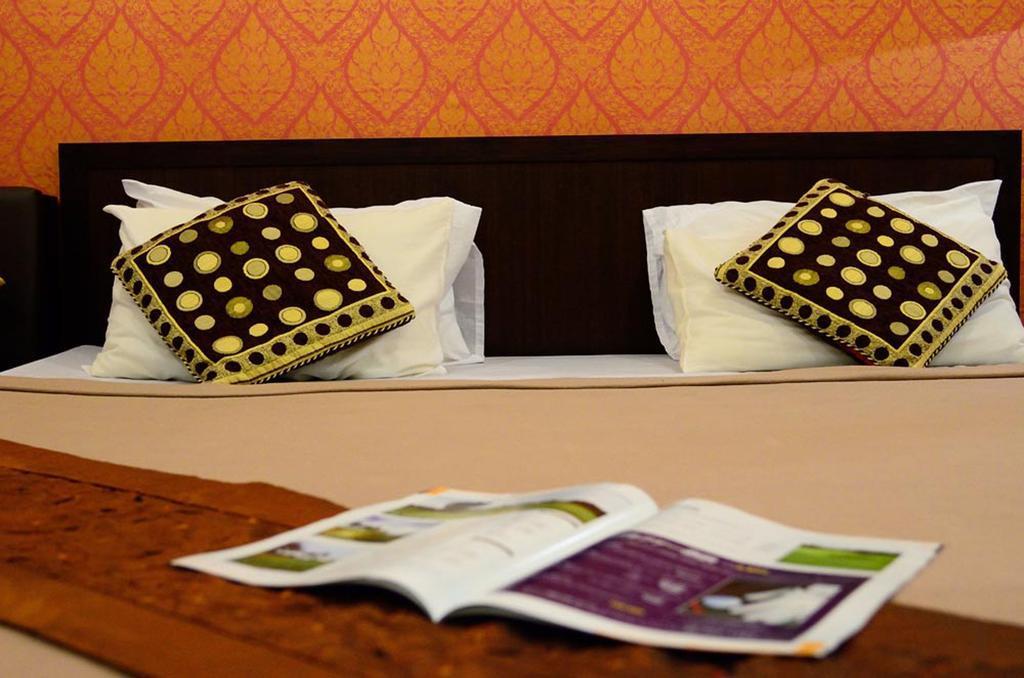 Aravinda Living Home Банкок Екстериор снимка