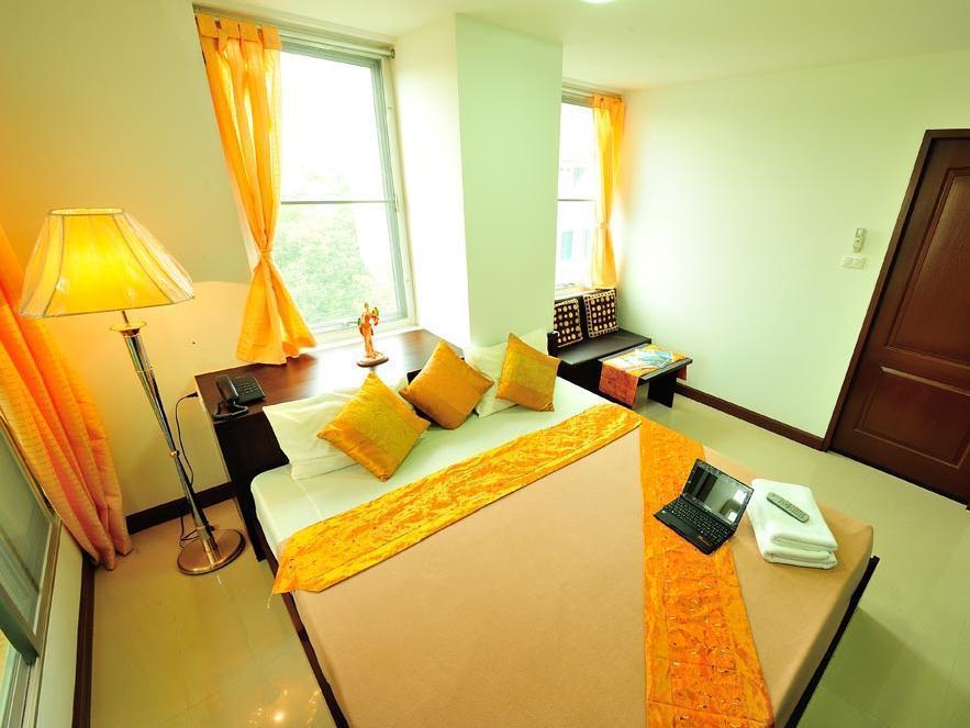 Aravinda Living Home Банкок Екстериор снимка