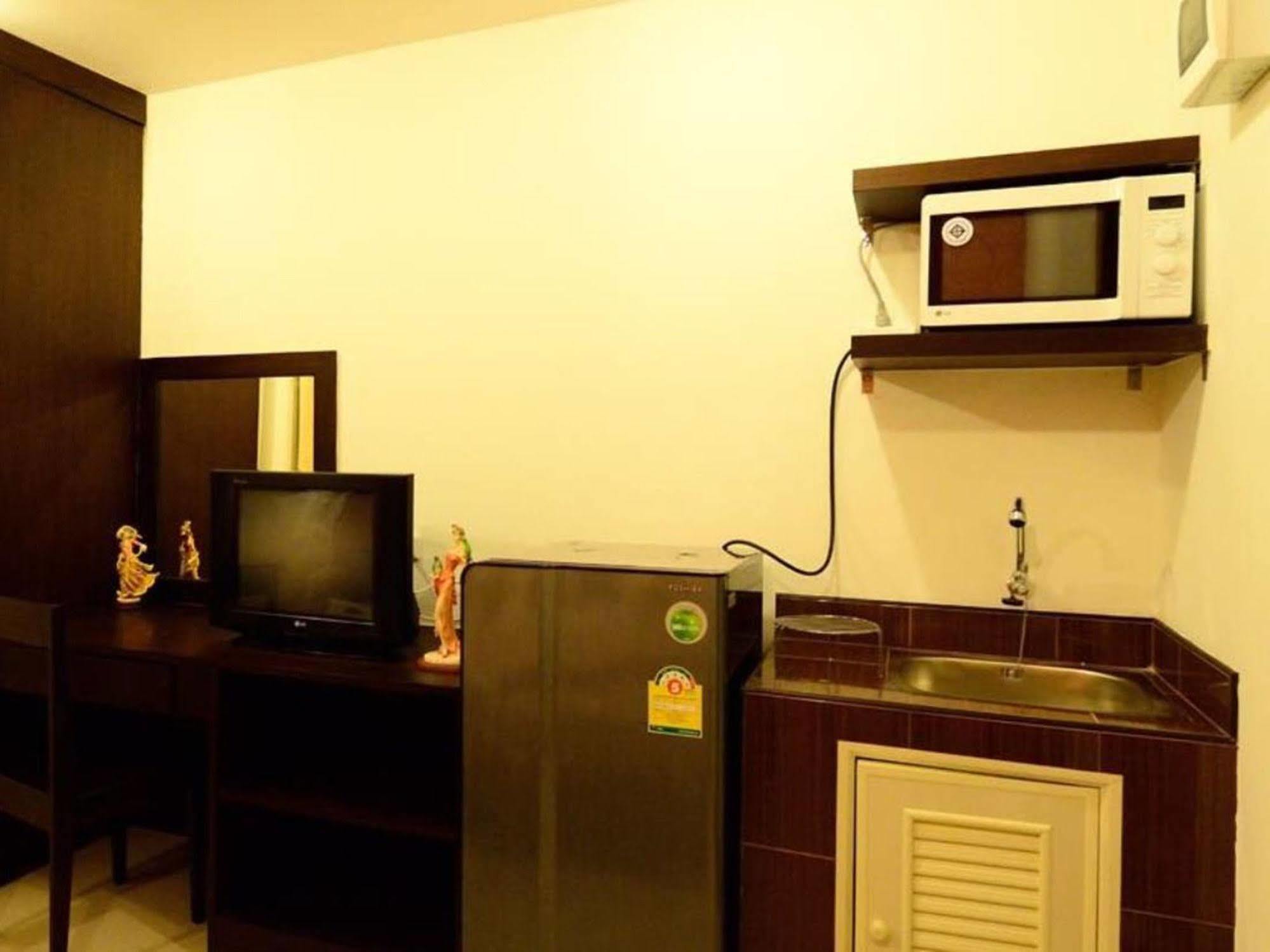 Aravinda Living Home Банкок Екстериор снимка