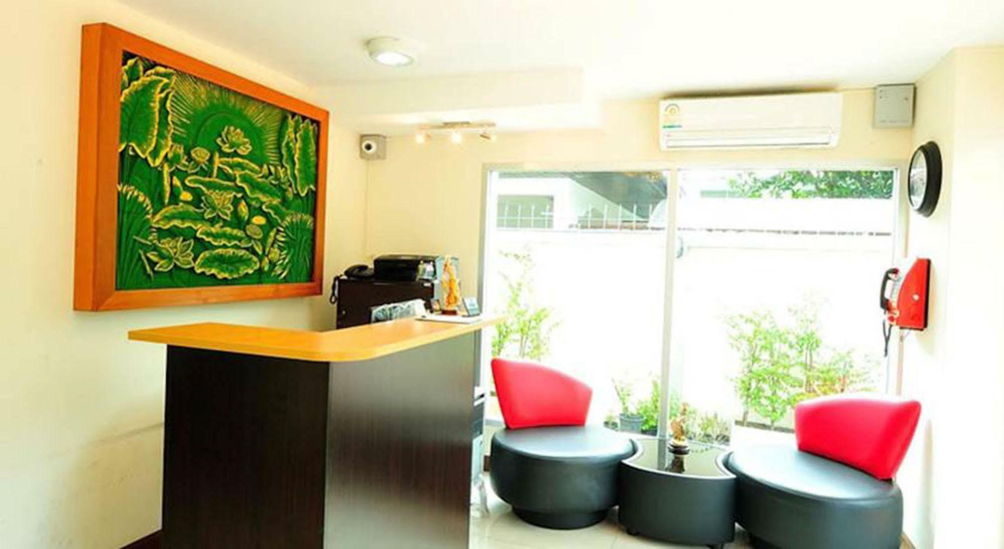 Aravinda Living Home Банкок Екстериор снимка